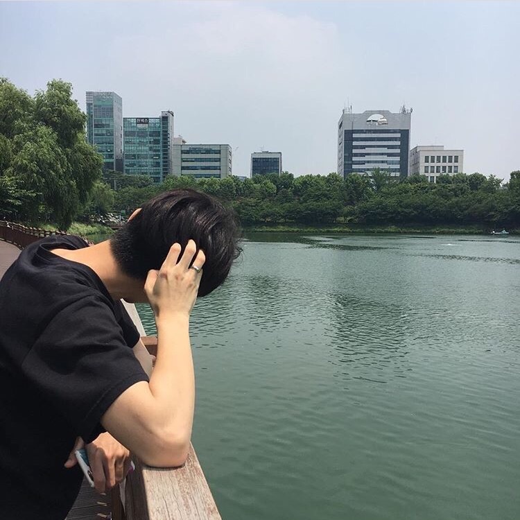 高霭悦策