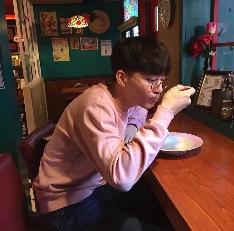 茅晨策希