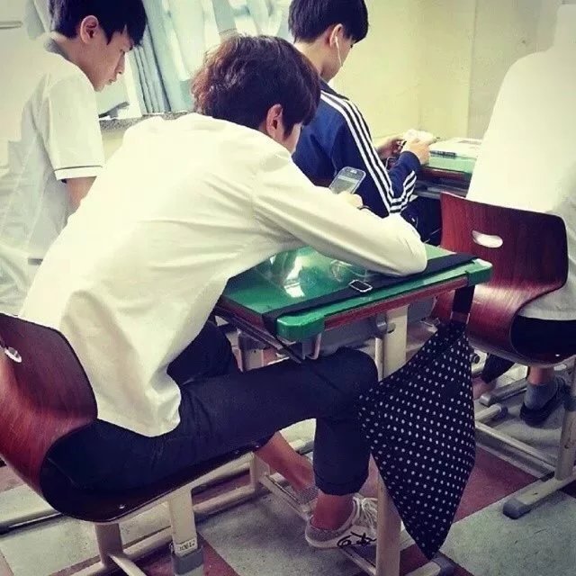石腾蓉静