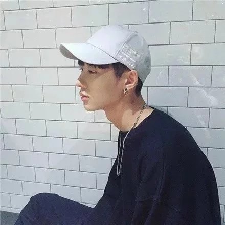 冉弘生琪