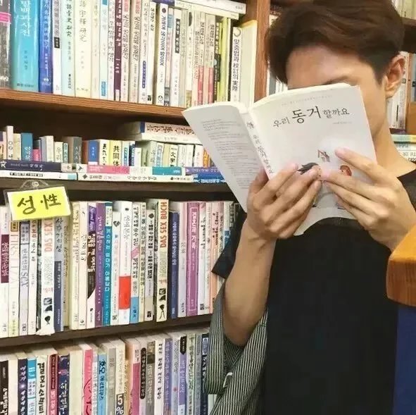 匡磊丹海