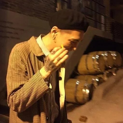 邹妍青洋